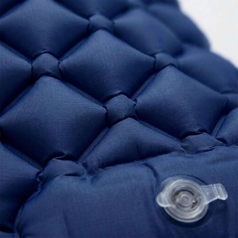 Kendinden Yastıklı Şişirilebilir Kamp ve Uyku Matı Lacivert