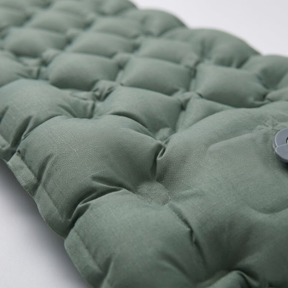 Kendinden Yastıklı Şişirilebilir Kamp ve Uyku Matı Haki